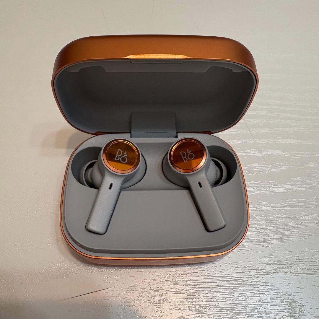 イヤホン Bang & Olufsen beoplay eleven