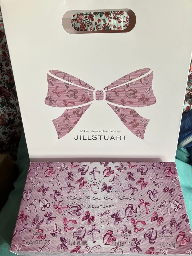 【我さま専用】ジルスチュアートクリスマスコフレ2025 限定ショッパー付き✖️3個