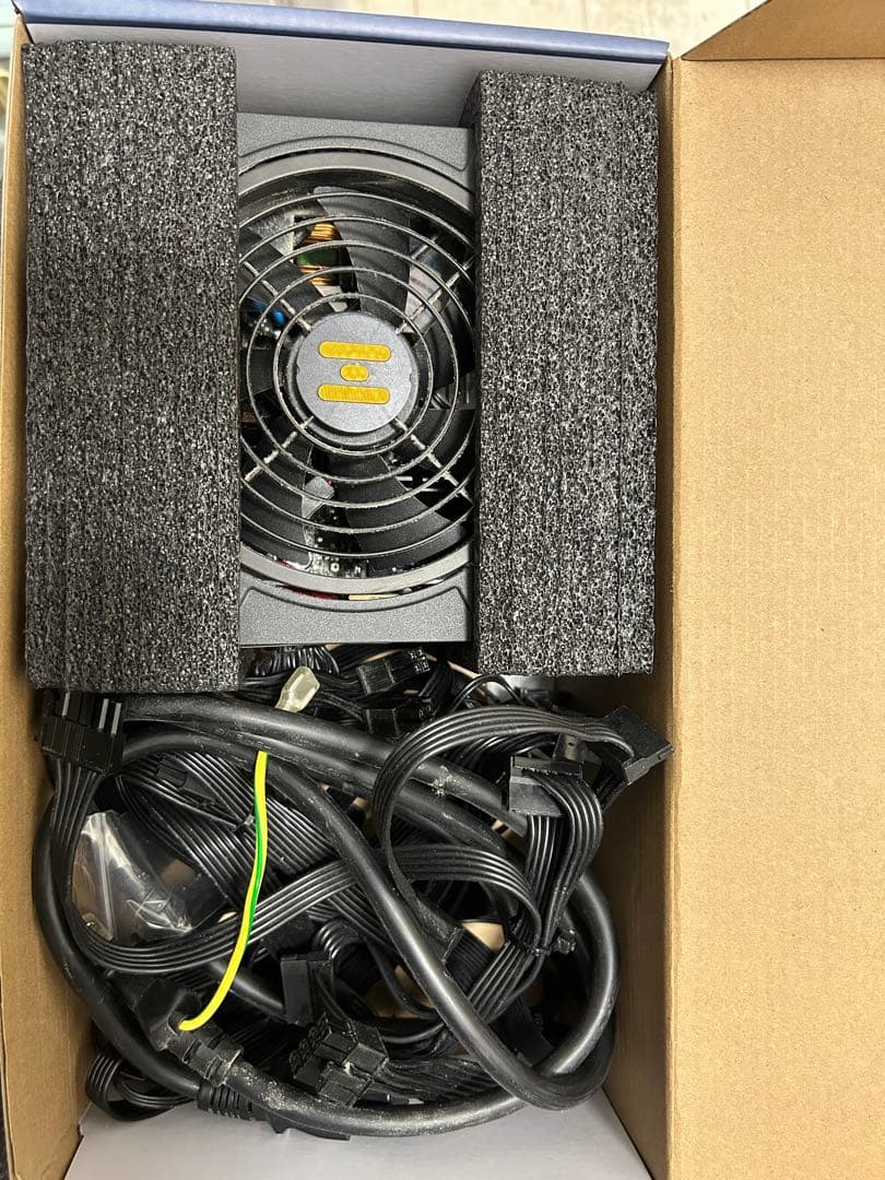 電源ユニット Hydro GT PRO ATX3.0(PCIe5.0) 1000W