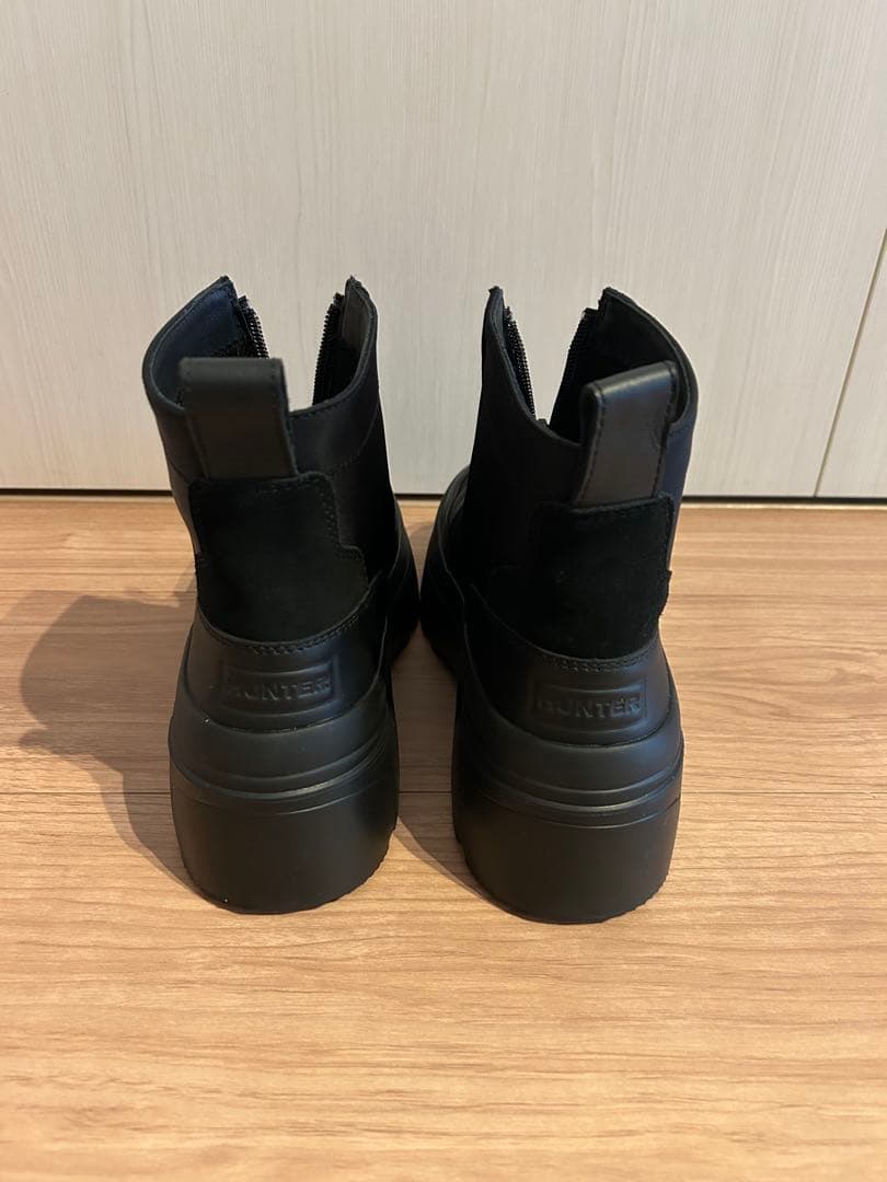 HUNTER REFINED EXPLORED ジップショートブーツ