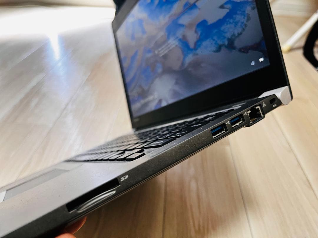 Windowsノート本体 TOSHIBA Dynabook R63/B i7-6500U