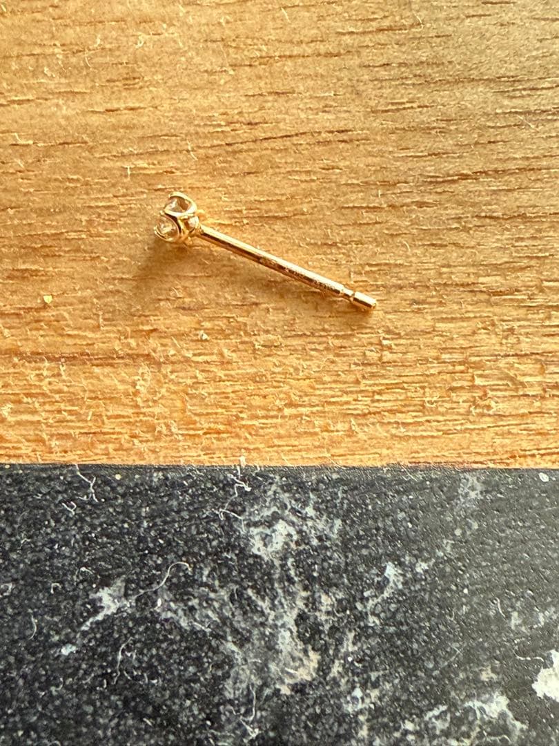 美品✨agete アガット ピアス ダイヤ 一粒 片耳のみ ゴールド 18K