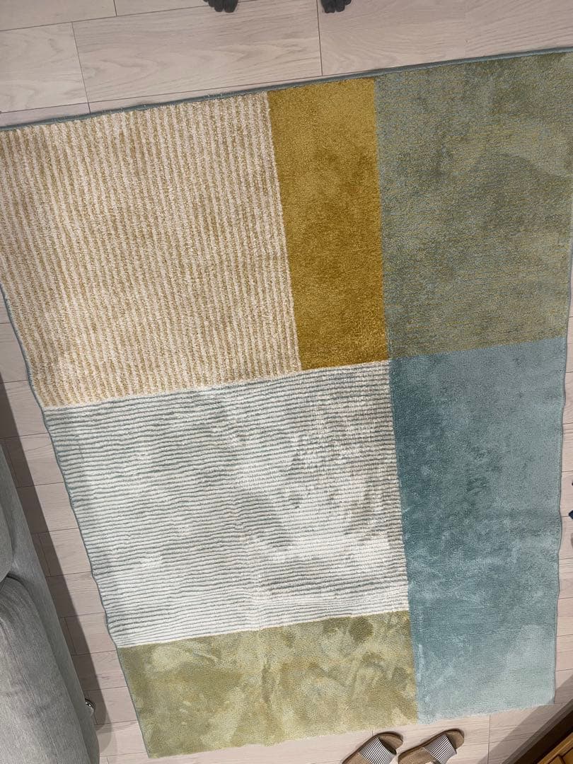 unico ラグ 約140cm x 200cm