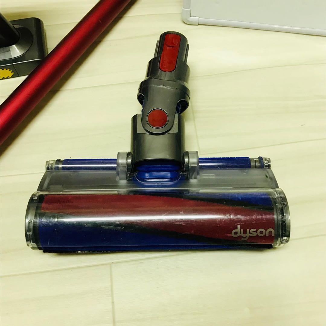 ダイソンv10fluffy sv12 本体のみ動作品
