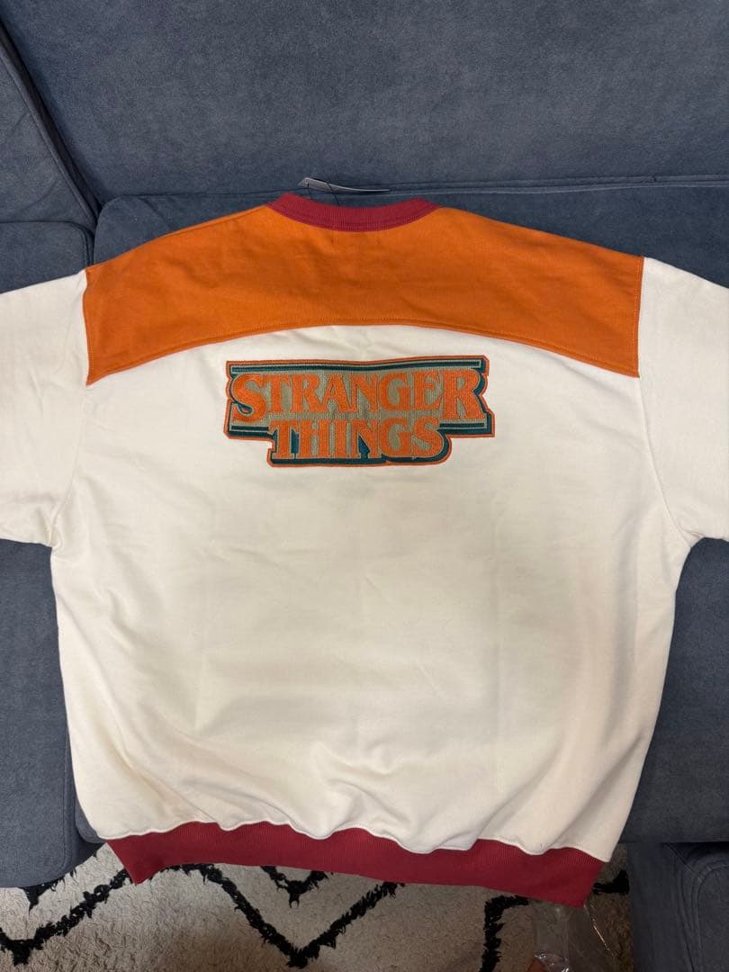 【ストレンジャーシングス】コラボ　スウェット・トレーナー　Mサイズ