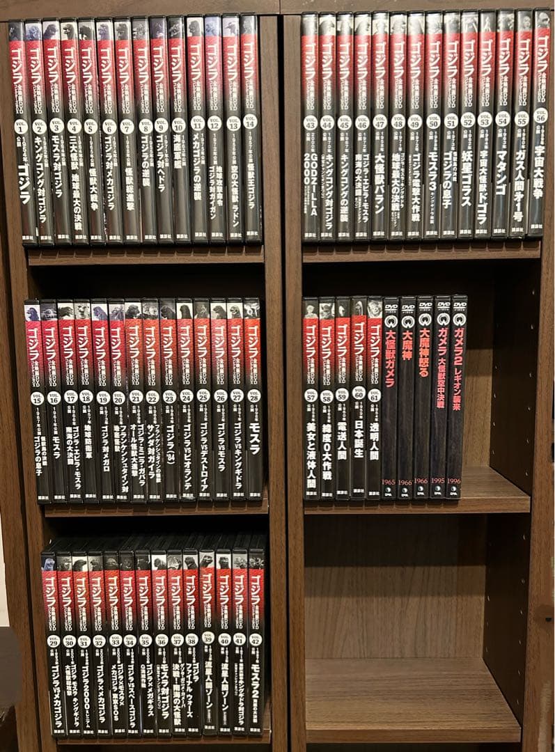 ゴジラ全映画DVDコレクターズBOX 61+5巻