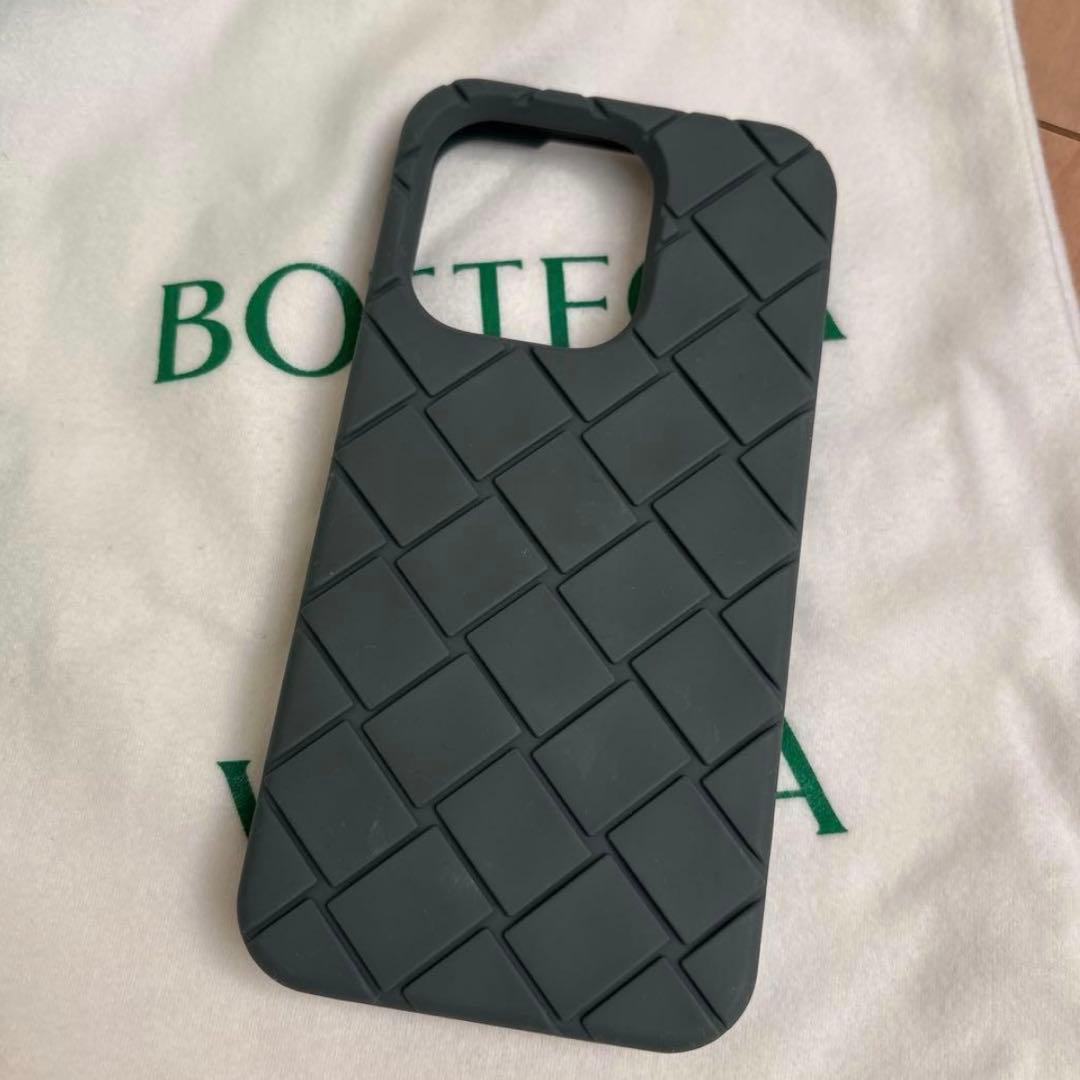 bottega veneta iPhone14pro ケース ダークグレー