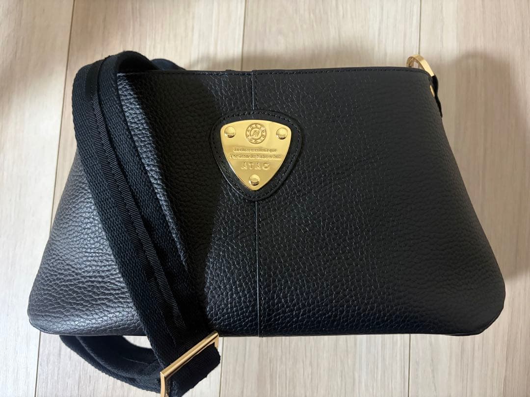 【新品】ATAO チヴィ 2Way バッグ ブラック　レザー ショルダーバッグ