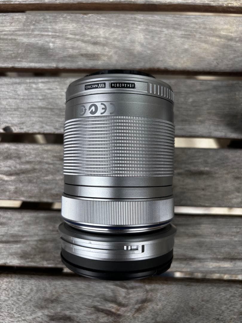 OLYMPUS 40-150mm f/4-5.6 ズームレンズ