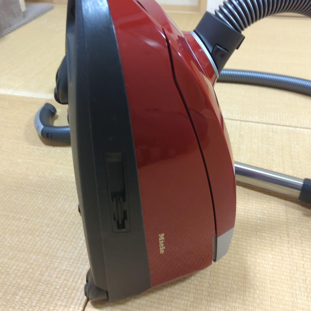 Miele Compact C2 Cat＆Dog 赤色掃除機 吸引力調整付き