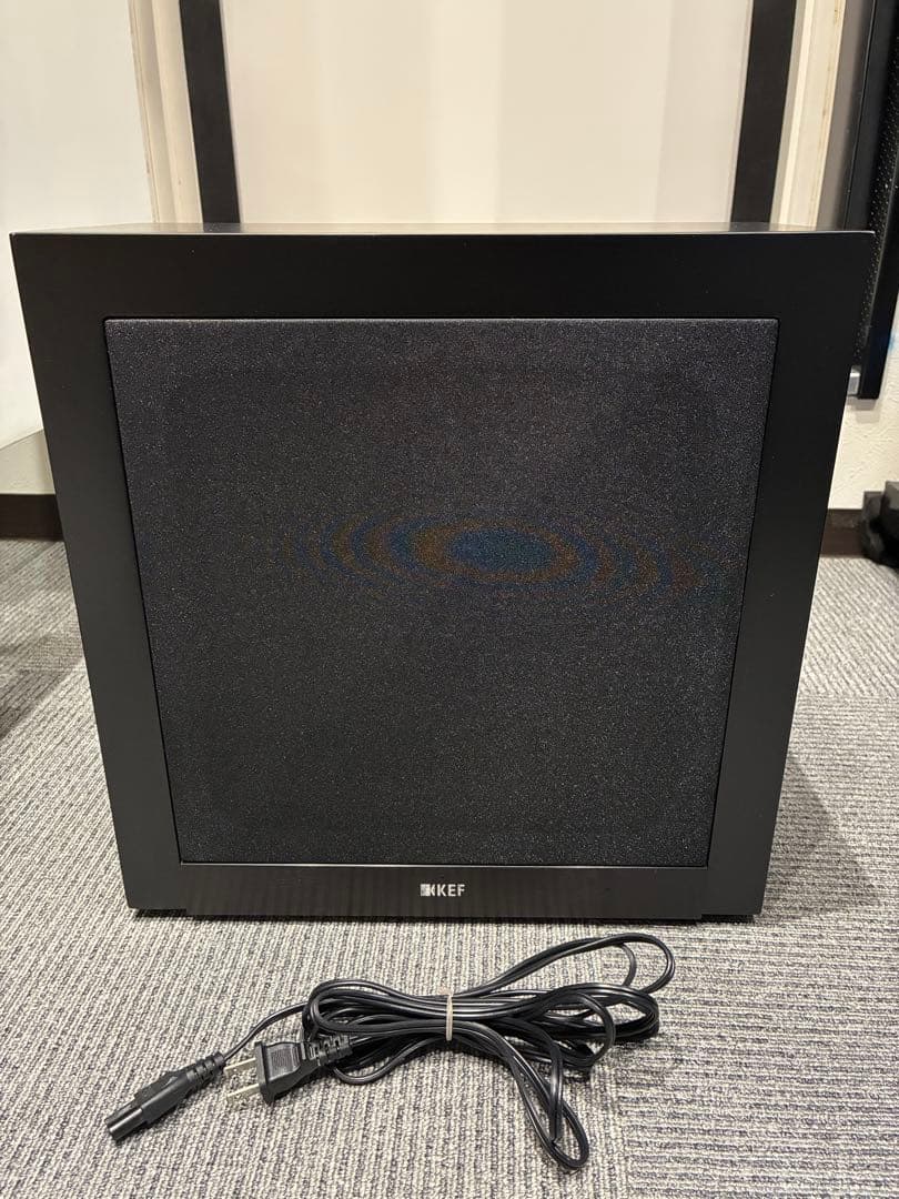 KEF T2 サブウーファー　ほぼ未使用品（10分だけ音出し確認済み）