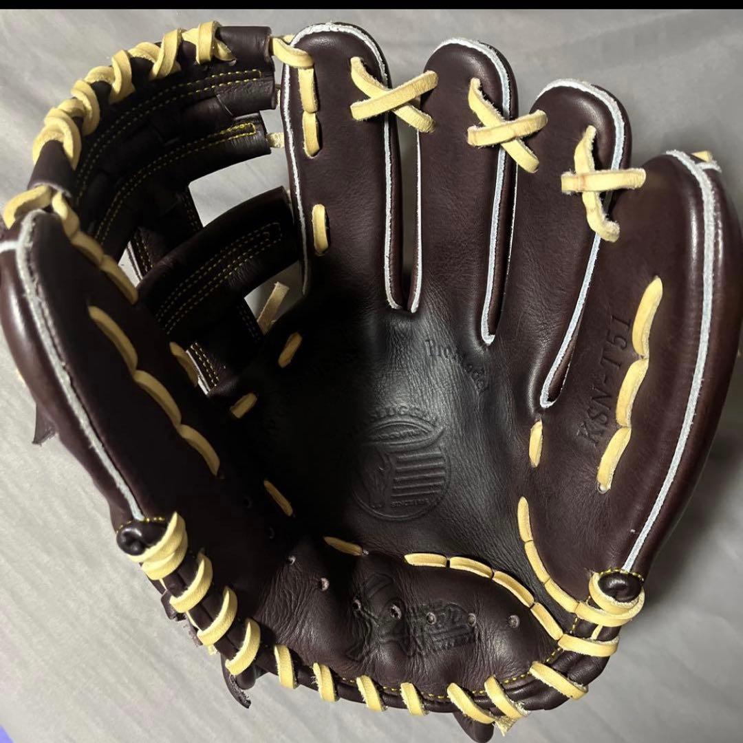 12／21までの値下げ出品 スラッガー　軟式　T51 内野手用　ラベル交換済み