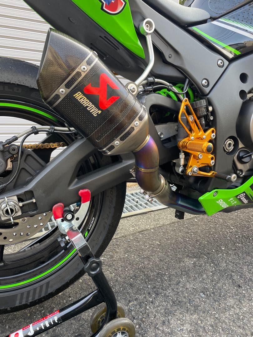 KAWASAKI ZX10R アクラポビッチサイレンサー・チタンリンクパイプ