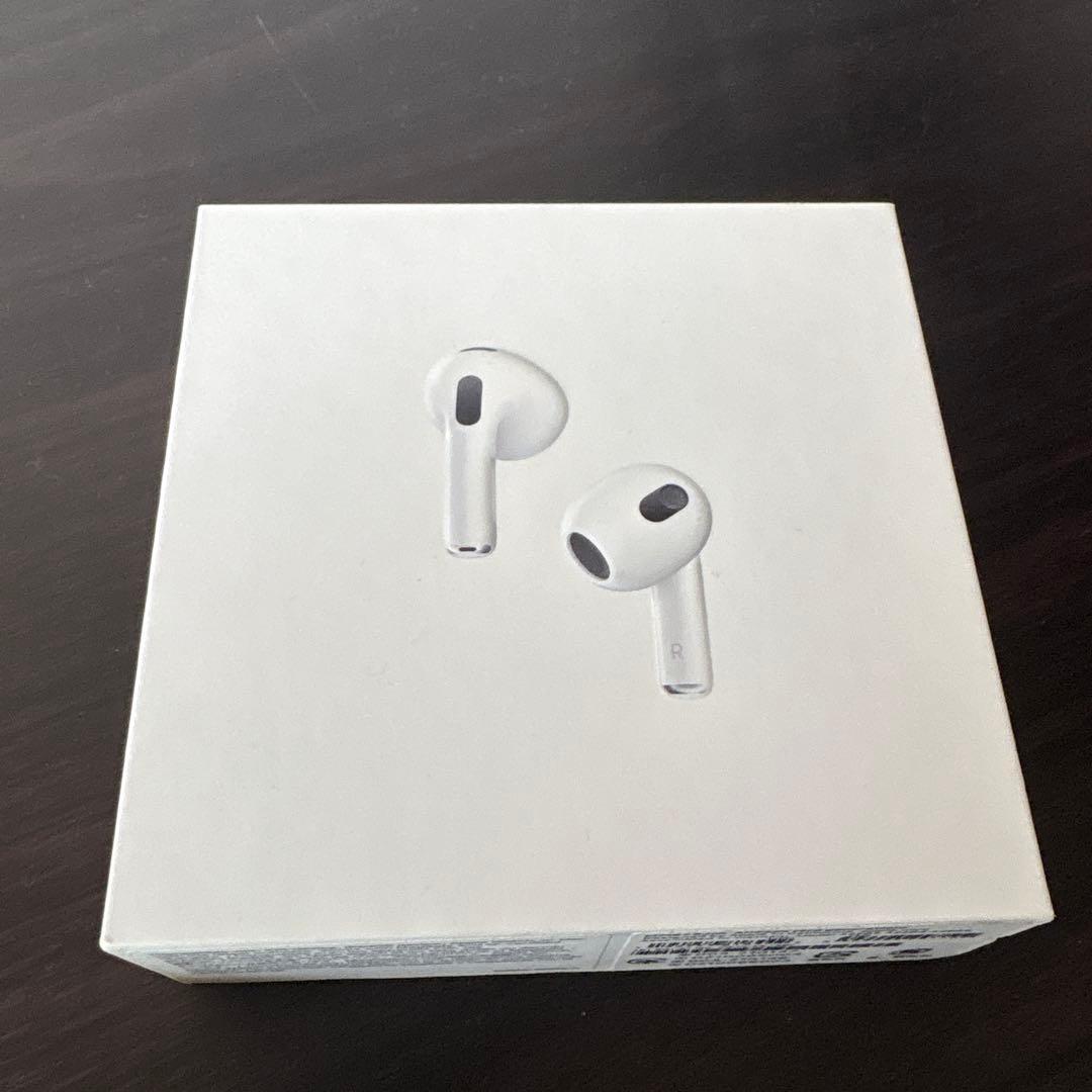 [正規品] AirPods第三世代　エアポッツ3 ワイヤレス
