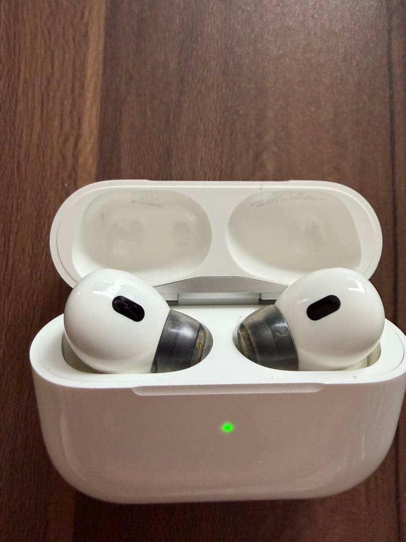 AirPods Pro 2本体 シリコンケース付き
