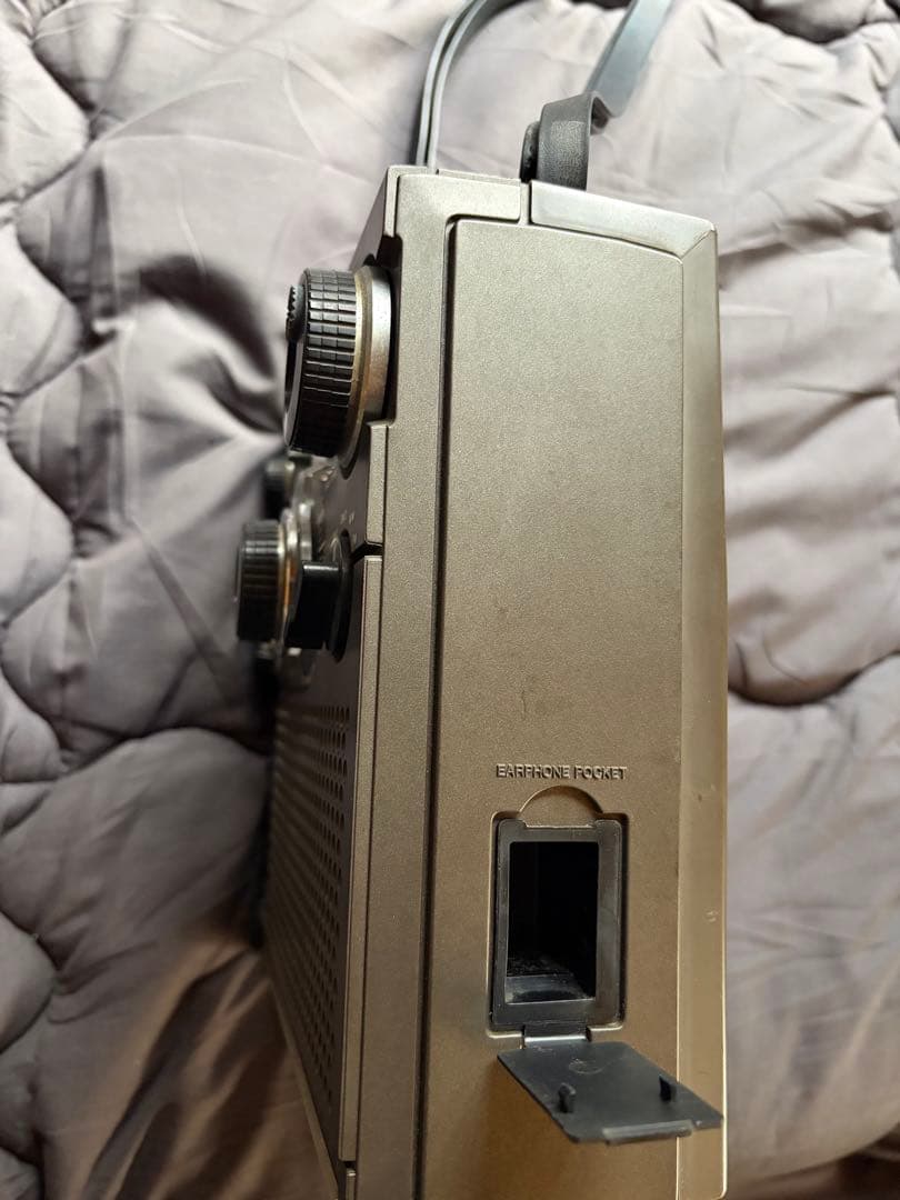 昭和レトロ　約50年前のラジオ　SONY ICF-5900