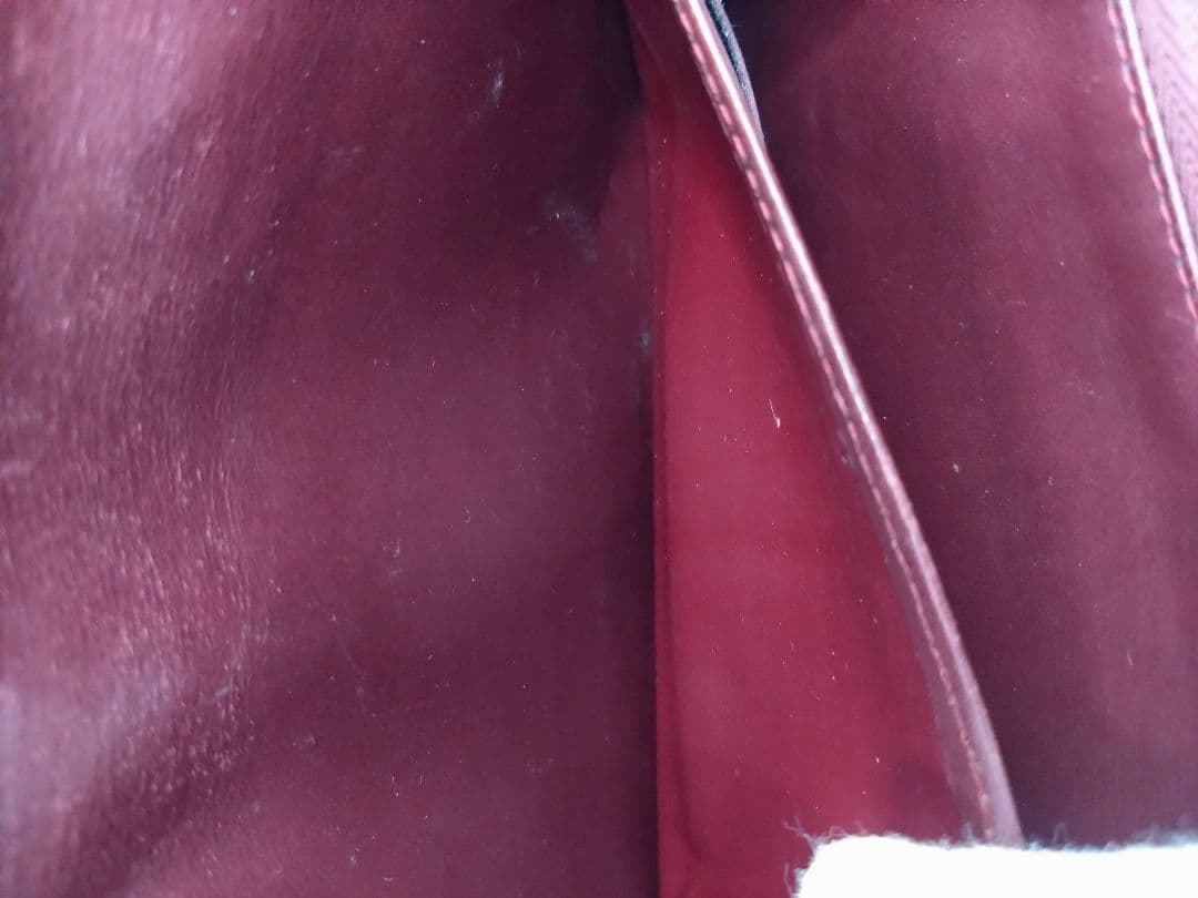 ルイヴィトン　ポルトフォイユサラ　モノグラム　ヴェルニ　エナメル長財布