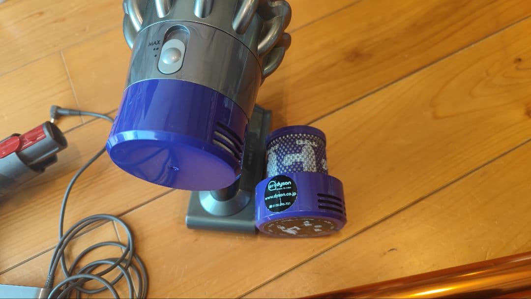 Dyson スティッククリーナー v10 fluffy SV12 動作品