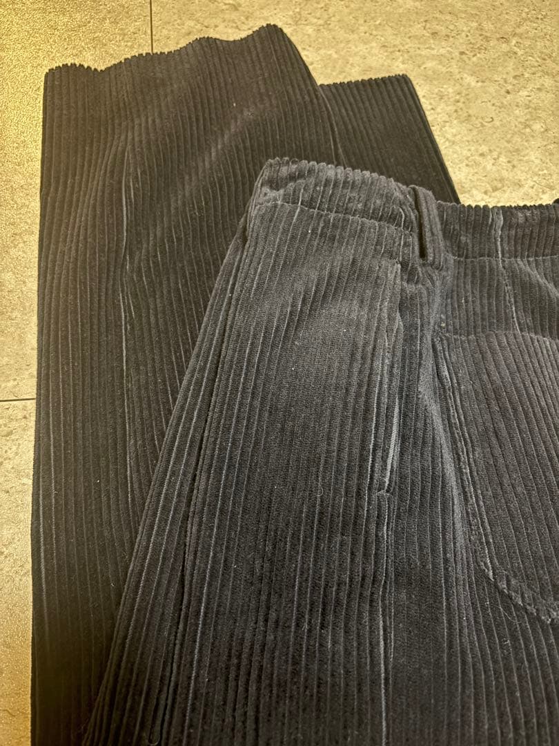 美品　BLAMINK コーデュロイパンツネイビー