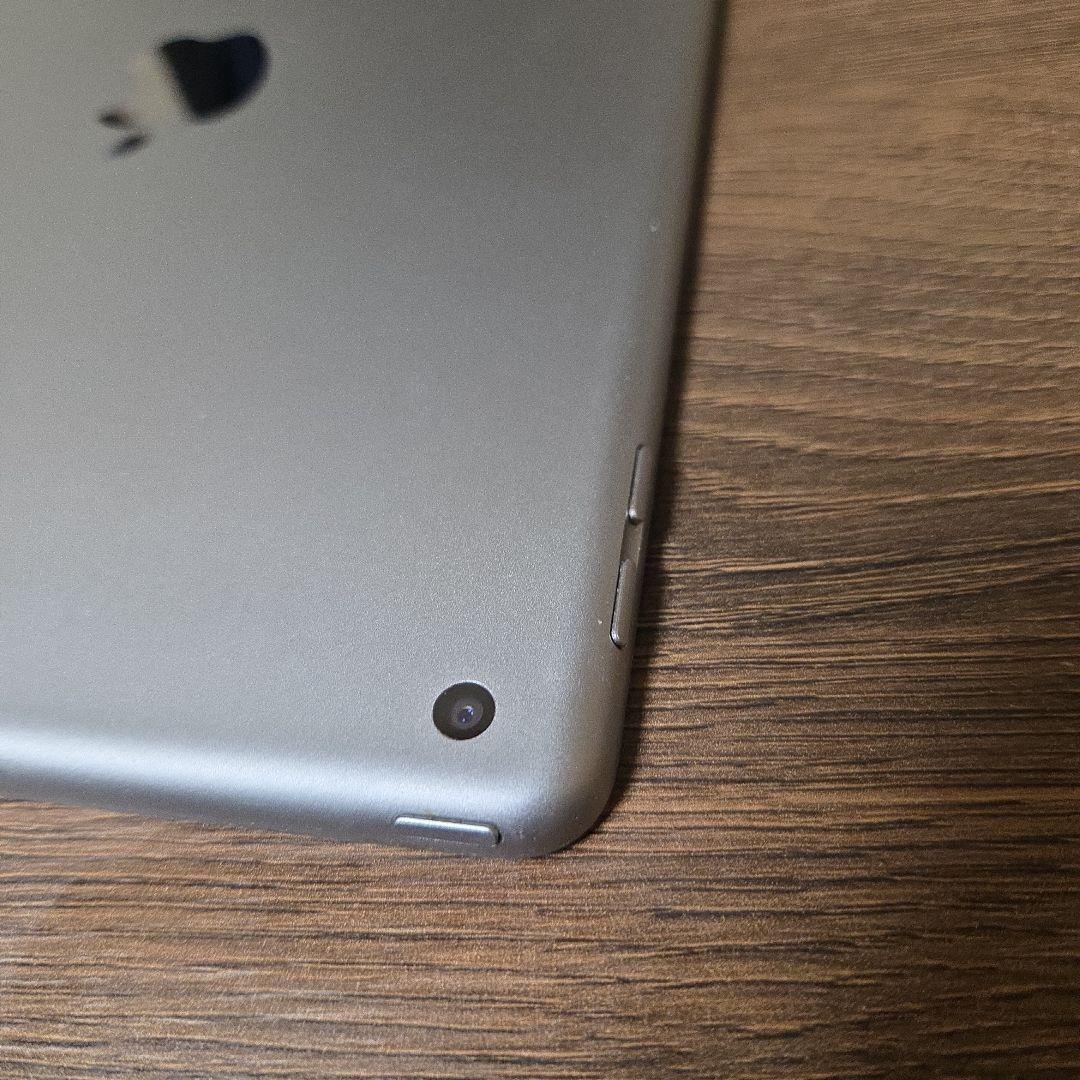 ipad 第5世代　シルバー 128GB