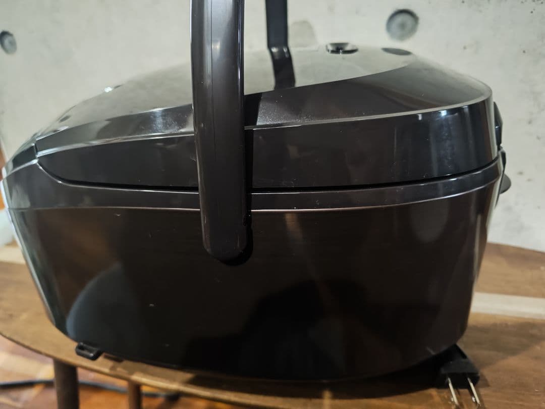 2024年製 TIGER IH炊飯器 JPW-D100 5.5合炊き ブラウン