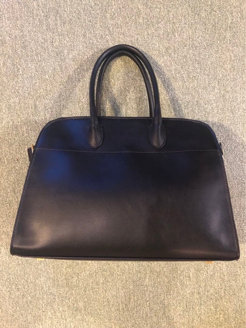 新品未使用✨THE ROWバッグ　ノベルティ　マルゴー15 大容量 本革