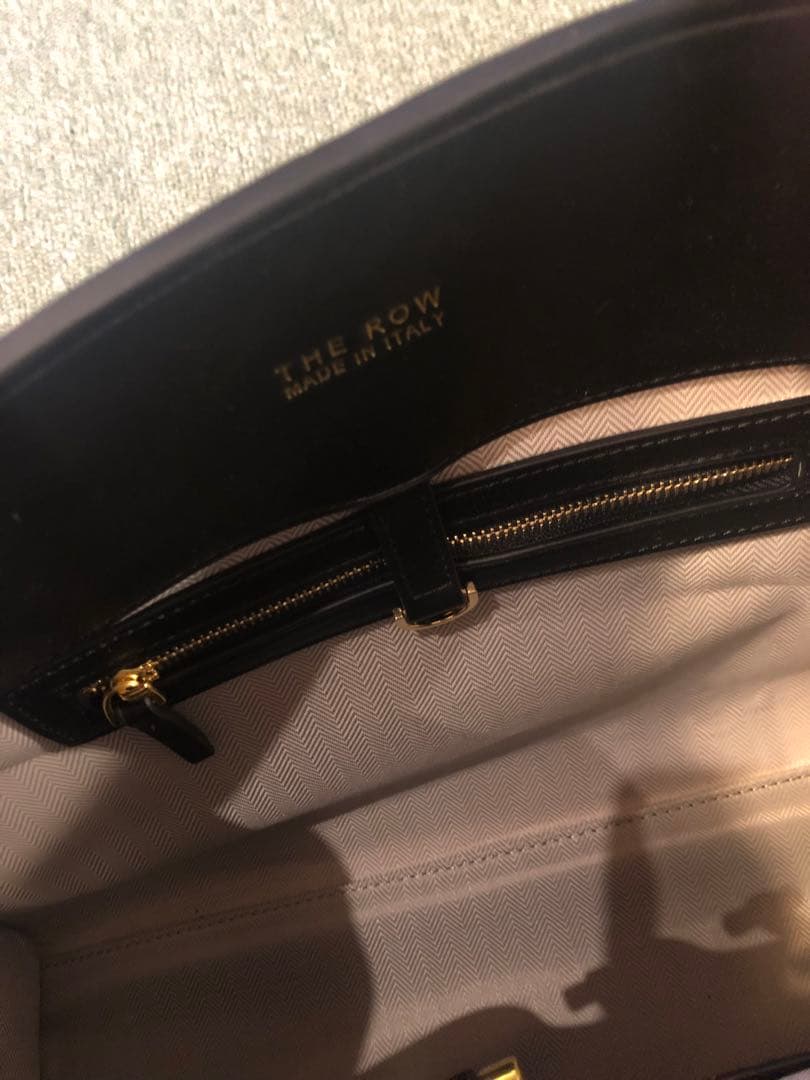 新品未使用✨THE ROWバッグ　ノベルティ　マルゴー15 大容量 本革