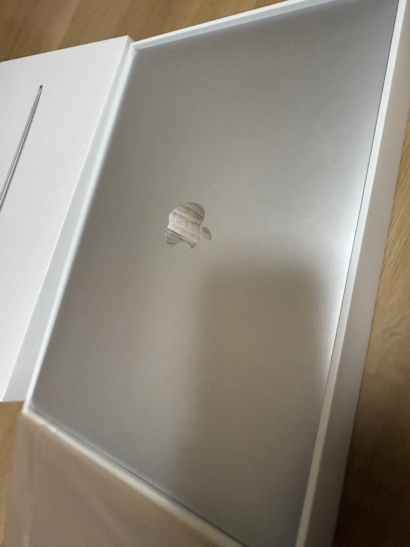 MacBook Air M1 8GB/256GB シルバー