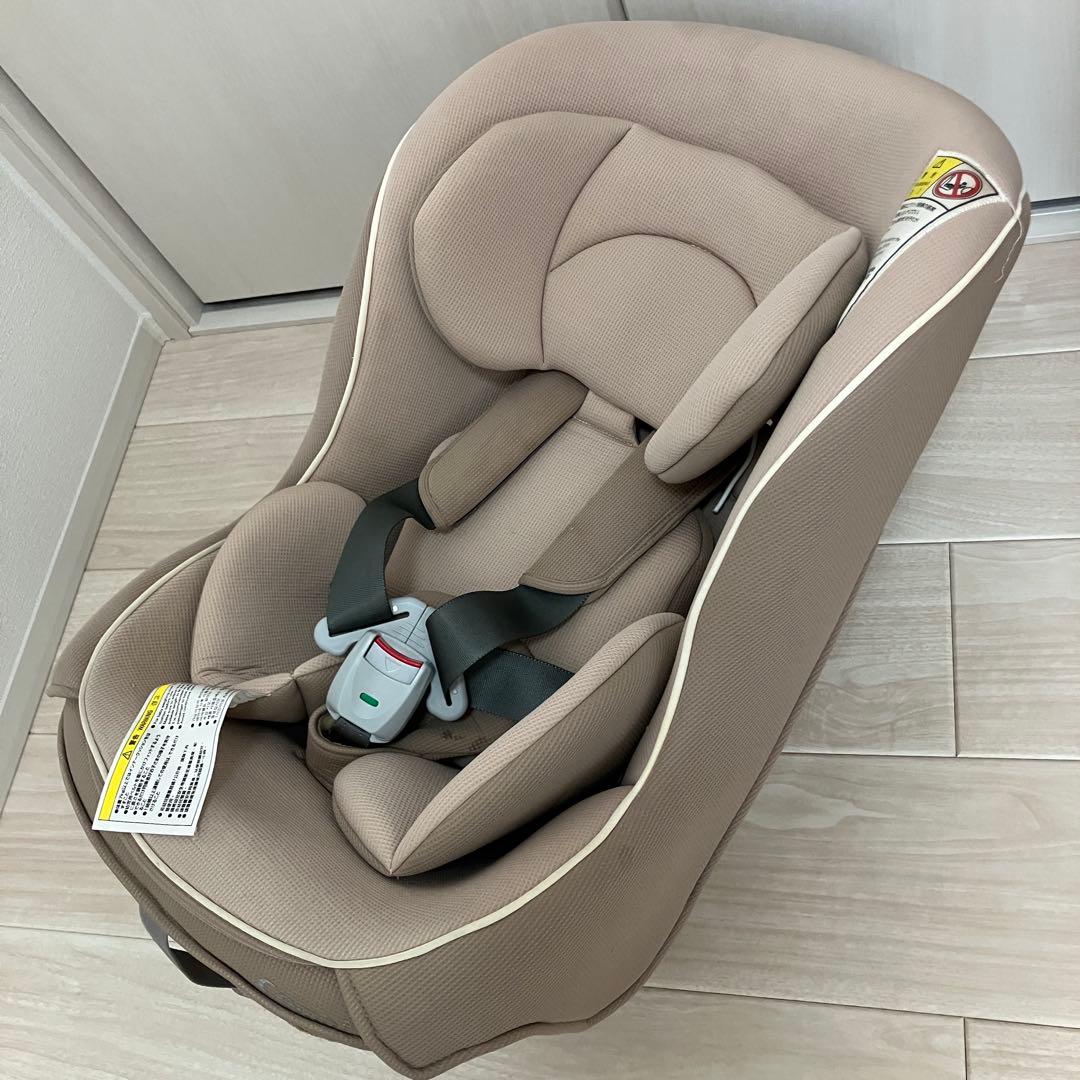 Combi コッコロ S UX チャイルドシート ヘーゼルナッツ ベージュ