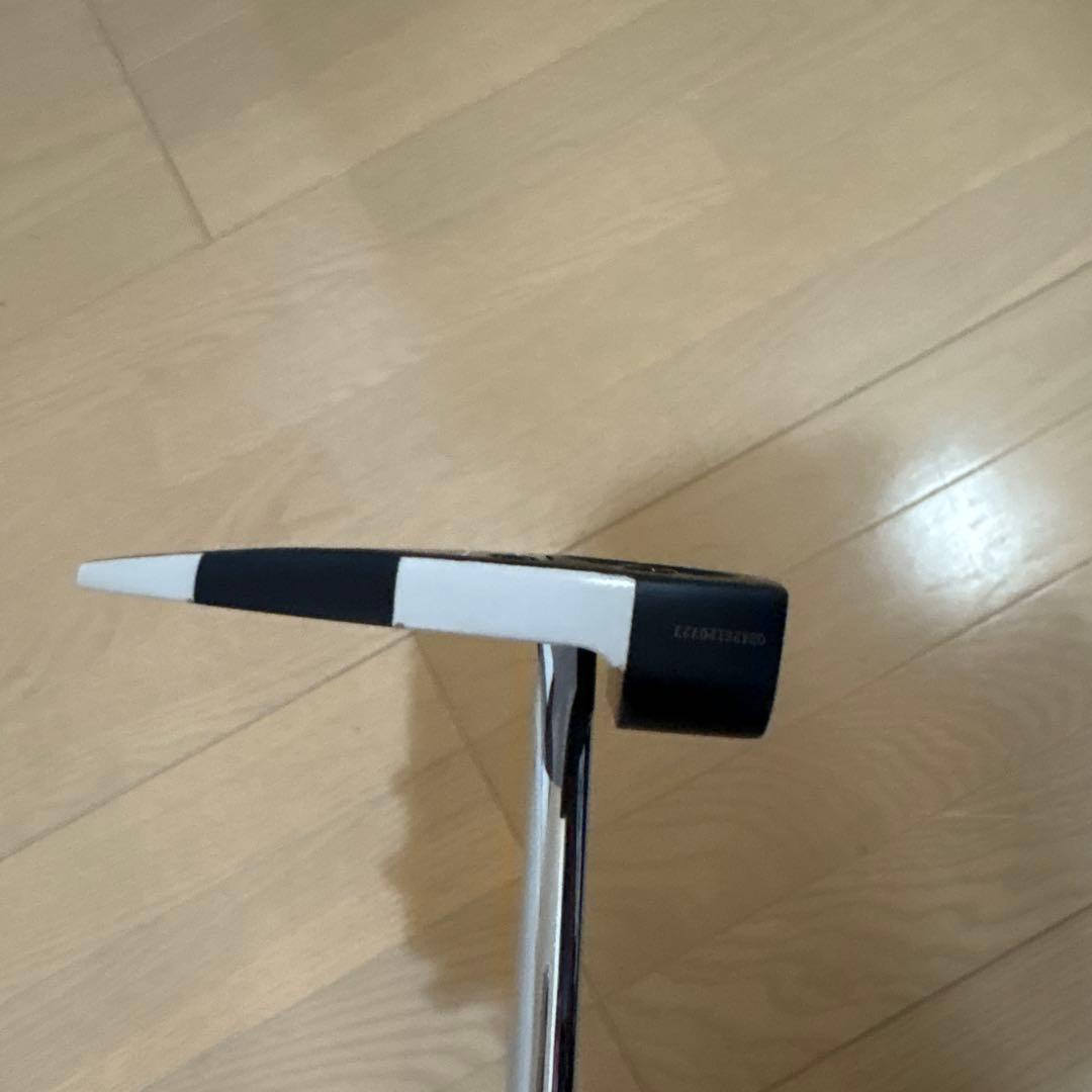 ODYSSEY Square 2 Jailbird パター