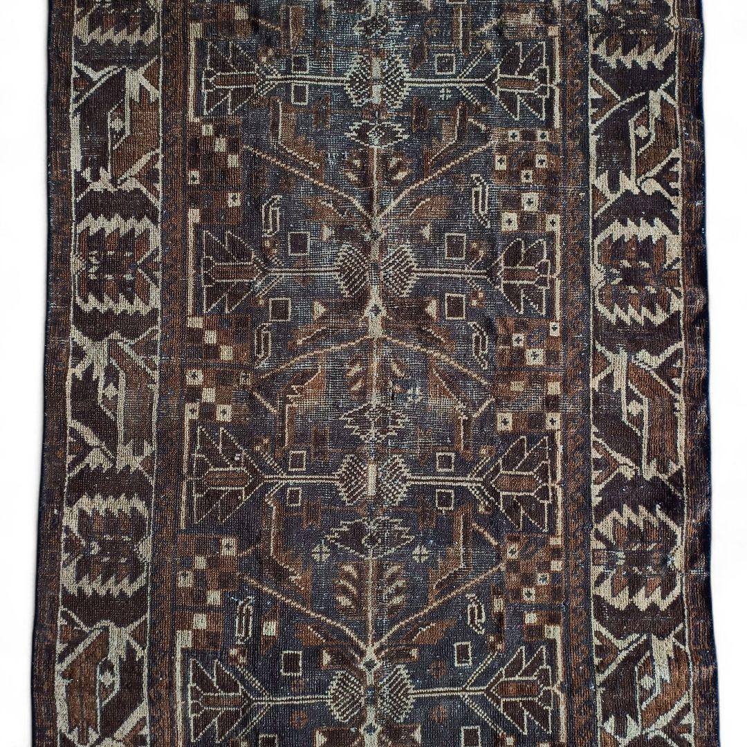 【ヴィンテージ】 経年変化の美しい バルーチ ラグ 絨毯 カーペット トライバル