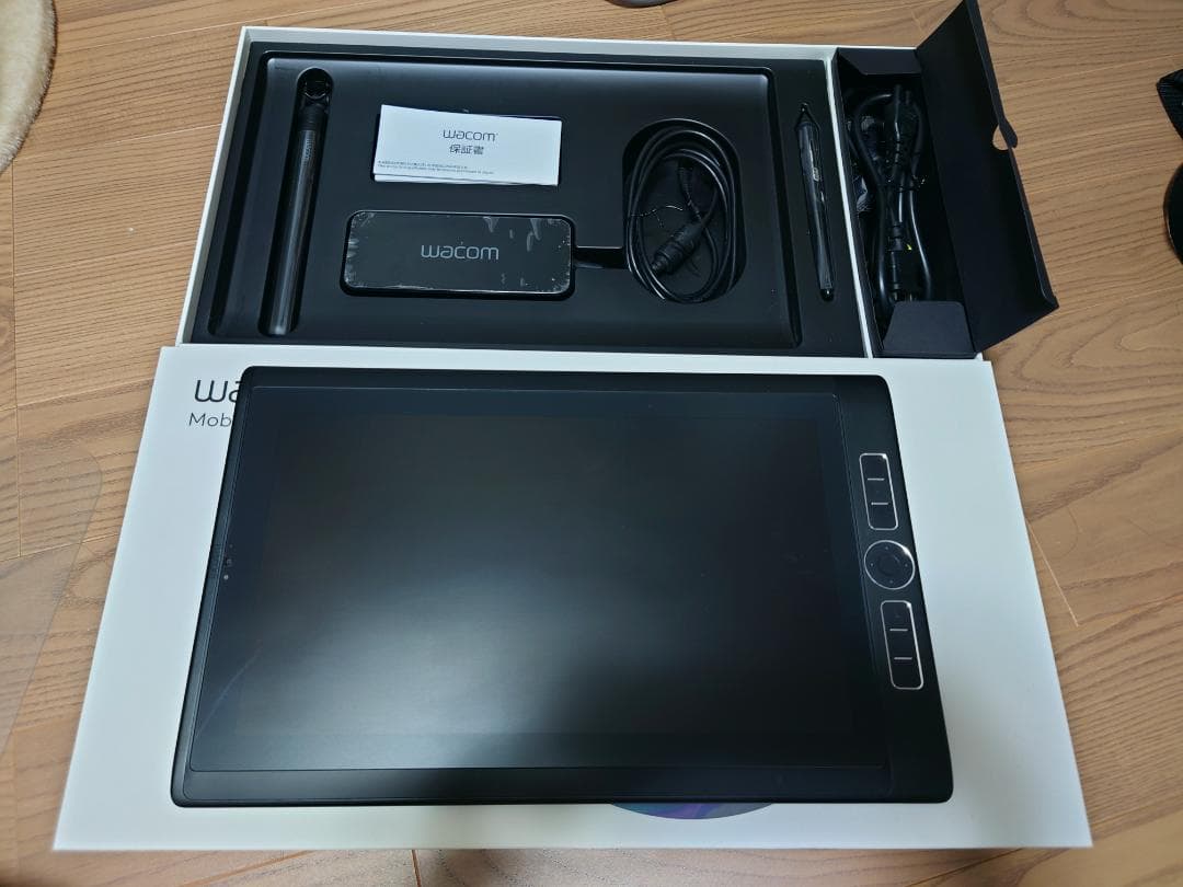 Wacom MobileStudio Pro 13 本体＋α