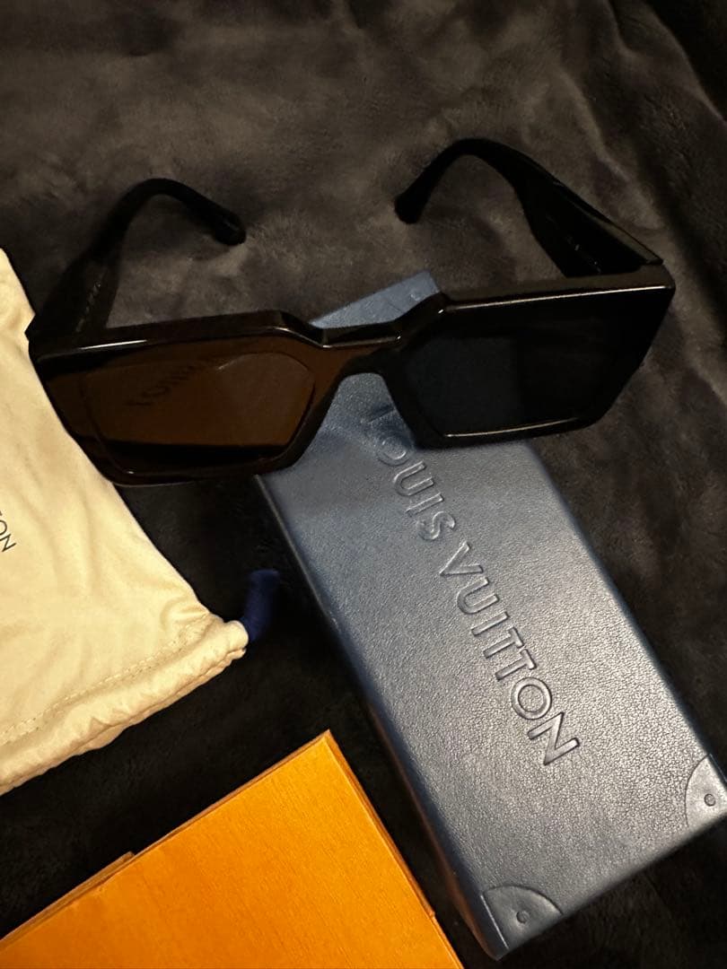 限定値下　LOUIS VUITTON LVクラッシュ スクエアサングラス