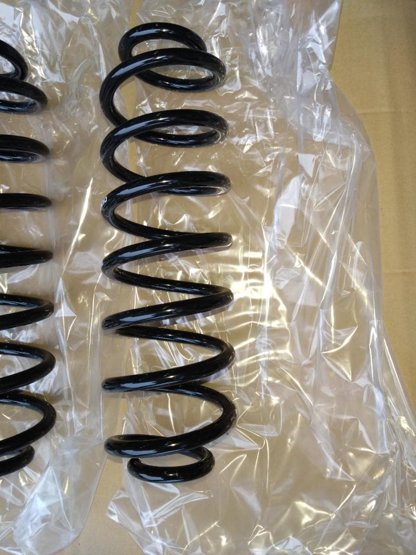 プリウス専用　SASCハイパフォーマンススプリングCHUHATSU　PLUS