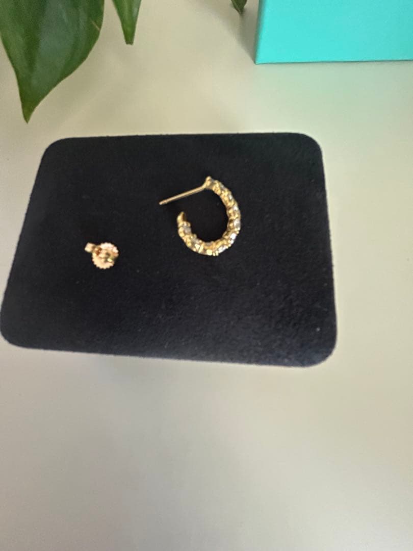 TIFFANY&COティファニー インサイドアウトフープピアス 片耳