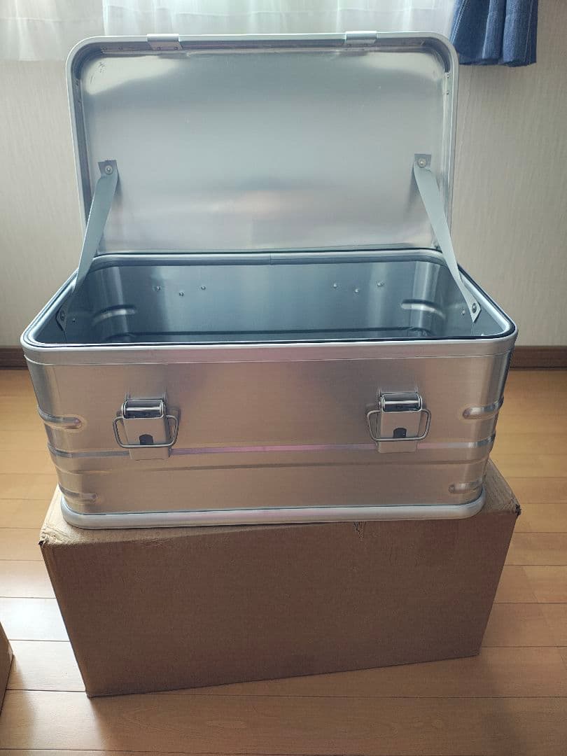 アルミ収納ボックス 52x32x23cm