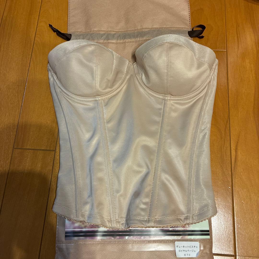 BLOOMLUXE ブライダルインナー　E70 ガードルM