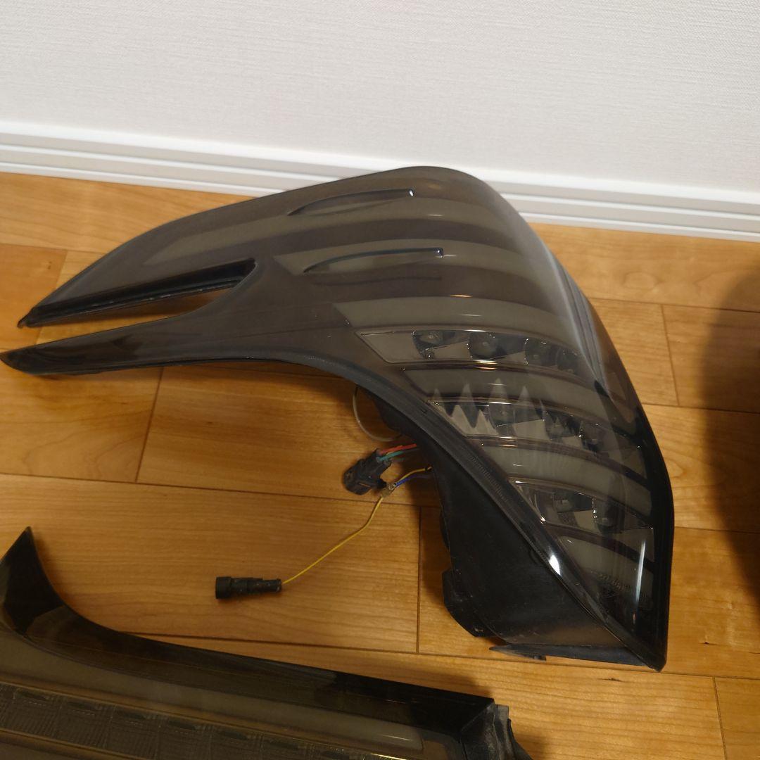 ヴァレンティ ジュエルＬＥＤテールランプ　アルファード 前期　タイプ2 スモーク