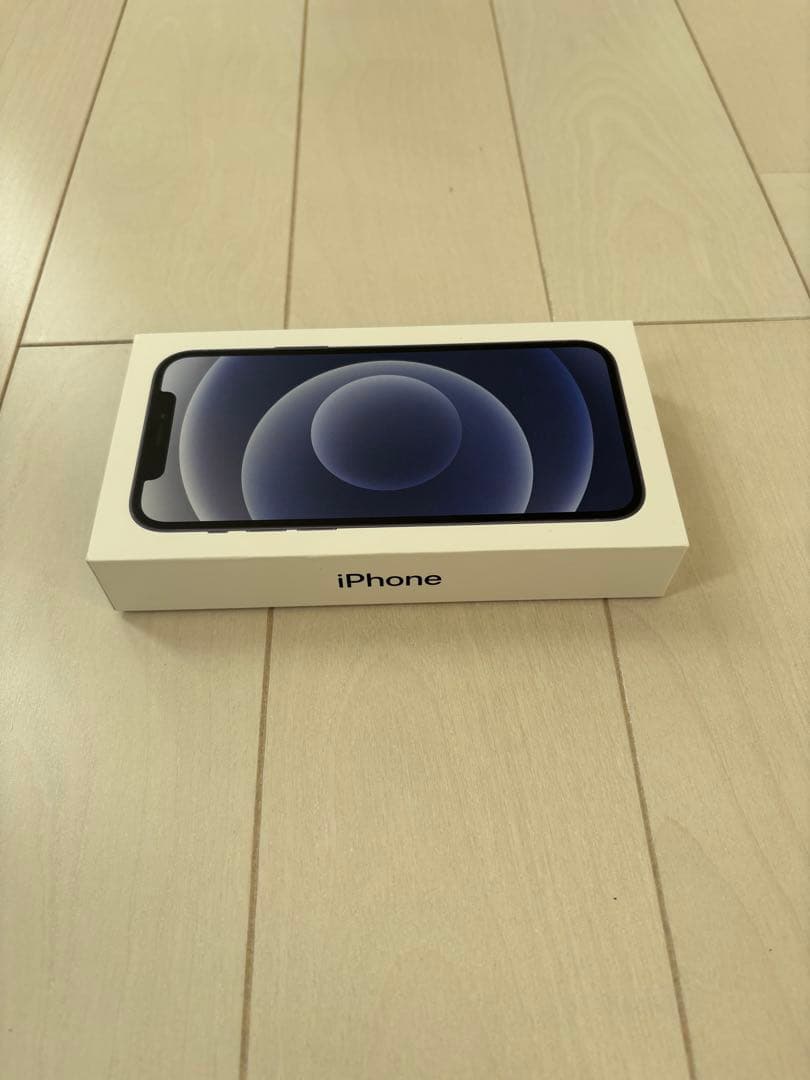 新品　Apple iPhone 12 ブラック 64GB SIMフリー