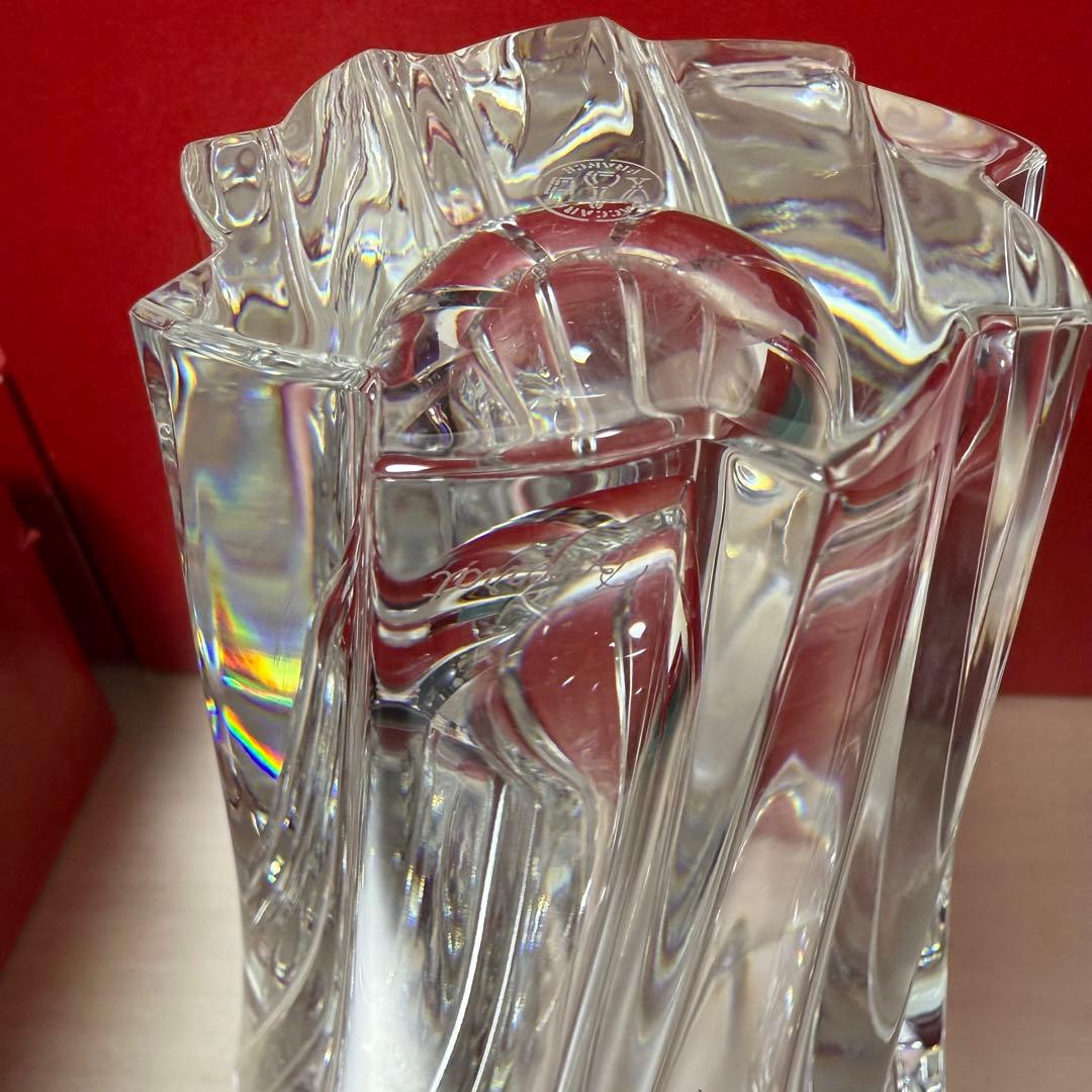 バカラ　オブジェクティフ　花瓶