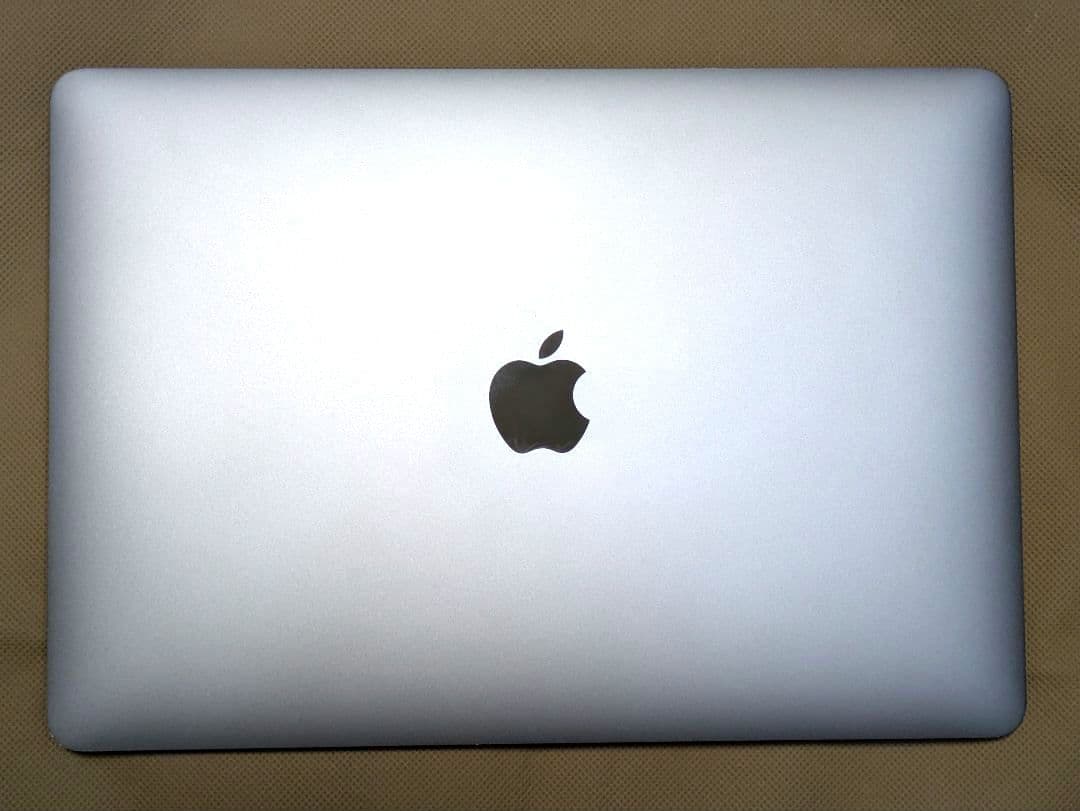 Apple MacBook Air（A2337）