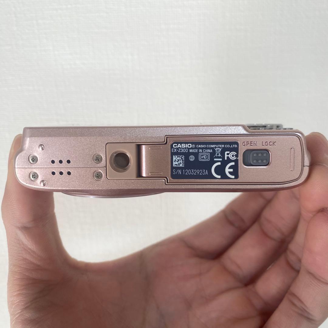 CASIO EX-Z300 CCD搭載 コンパクトデジタルカメラ 動作確認済
