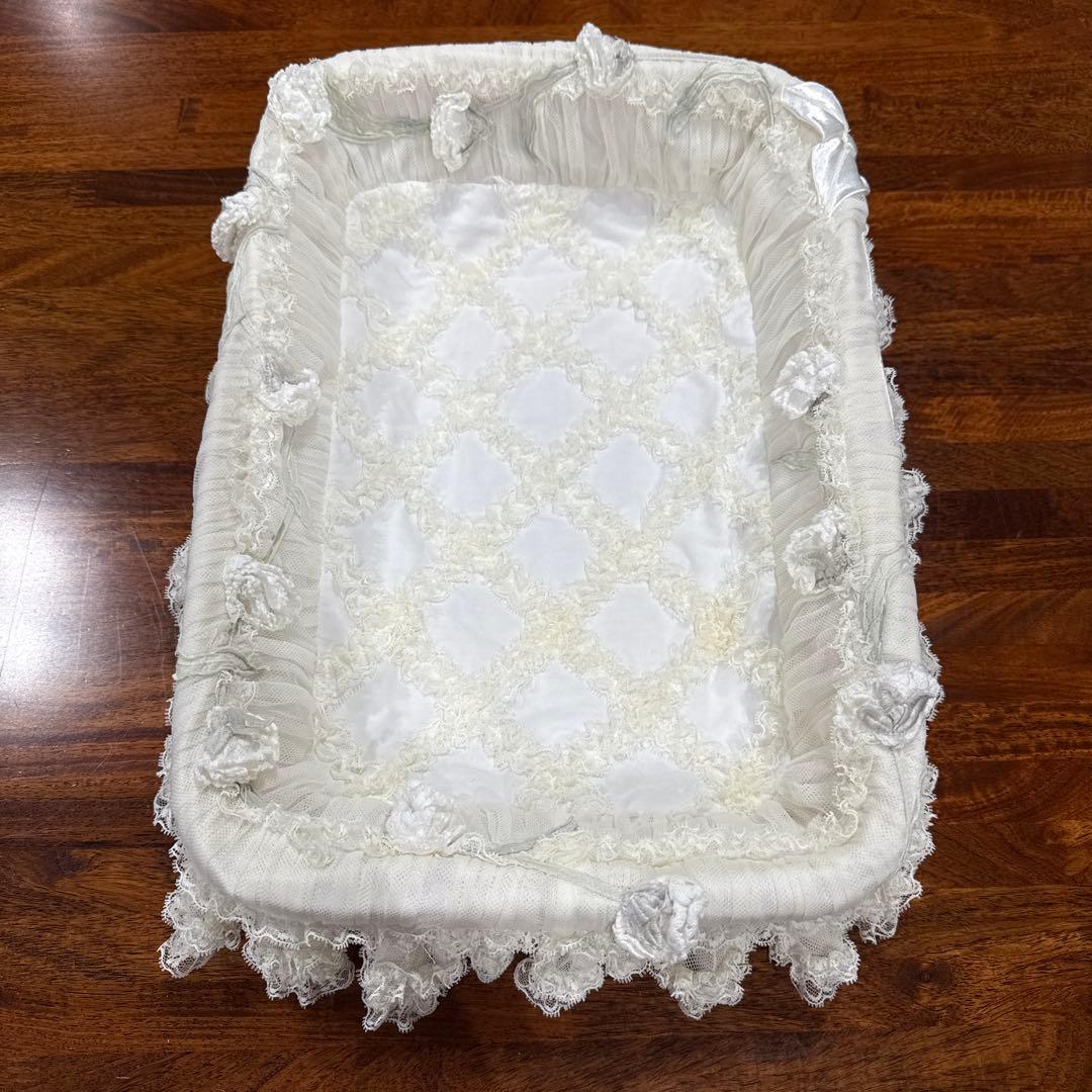 さえら　ヒスクローネ　かご