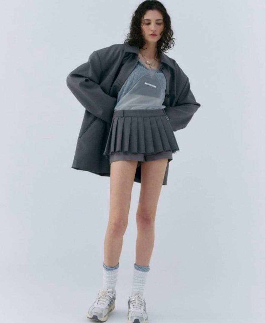 josemoon プリーツミニスカート　HANA着用