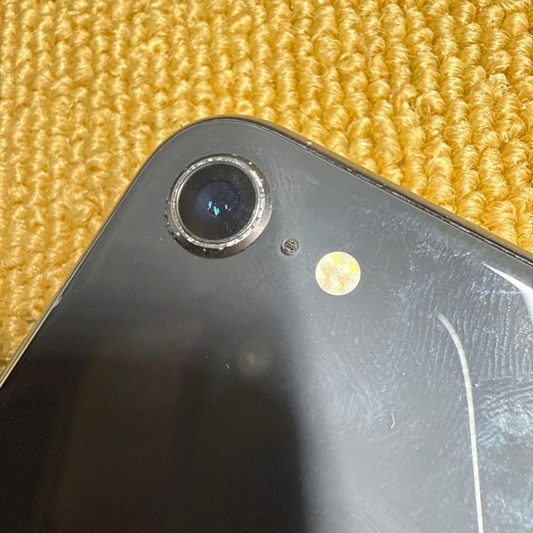 iPhone 8 64GB KDDI スマホ