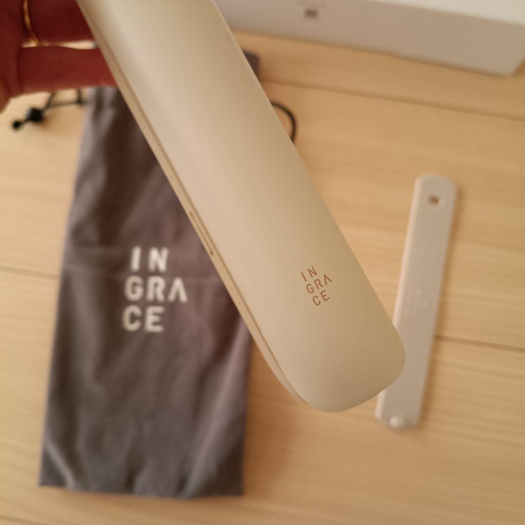 美品◎INGRACE　コードレス充電式ヘアアイロン