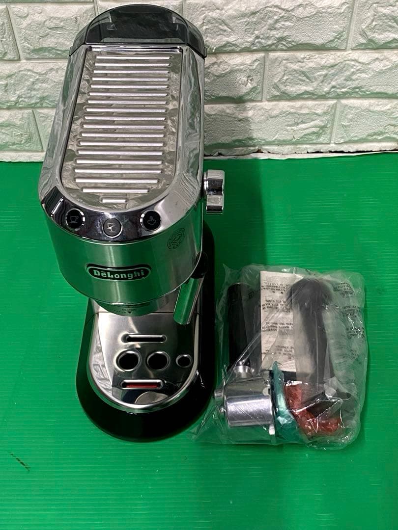 De'Longhi DEDICA エスプレッソ・カプチーノメーカー