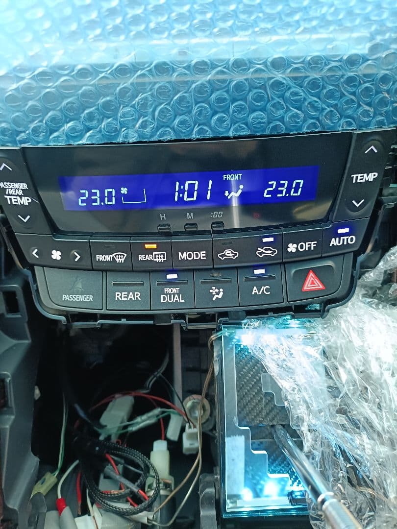 20 ヴェルファイア アルファード 後期Fエアコンスイッチ LED打ち替え品