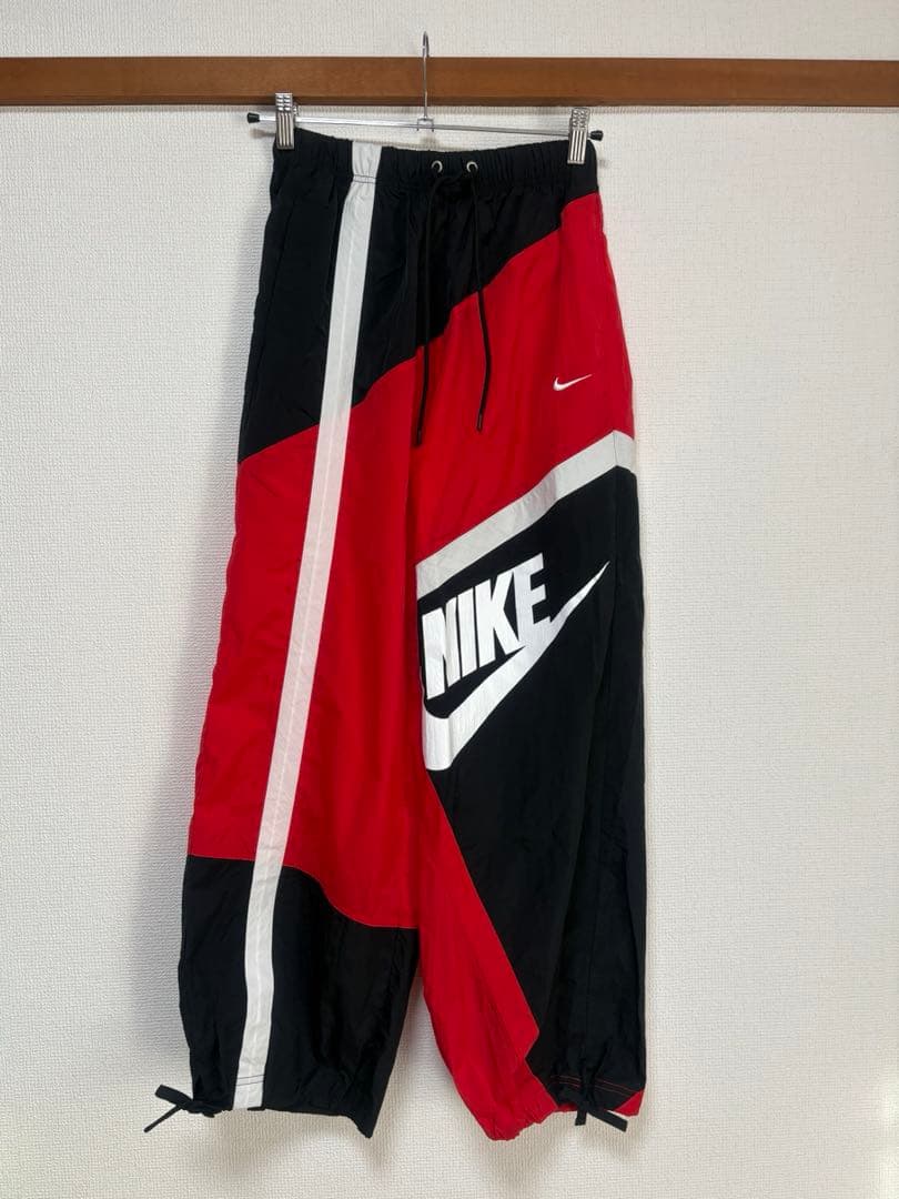 山田涼介　RED. NIKE