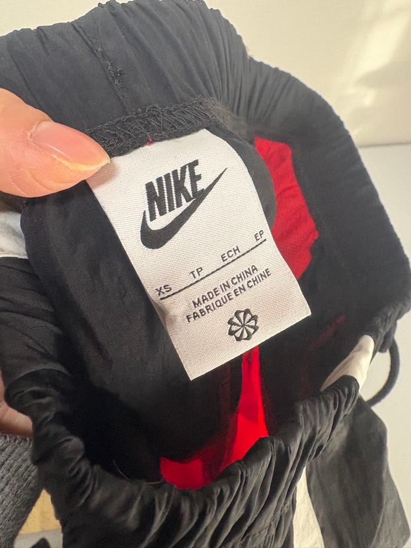 山田涼介　RED. NIKE